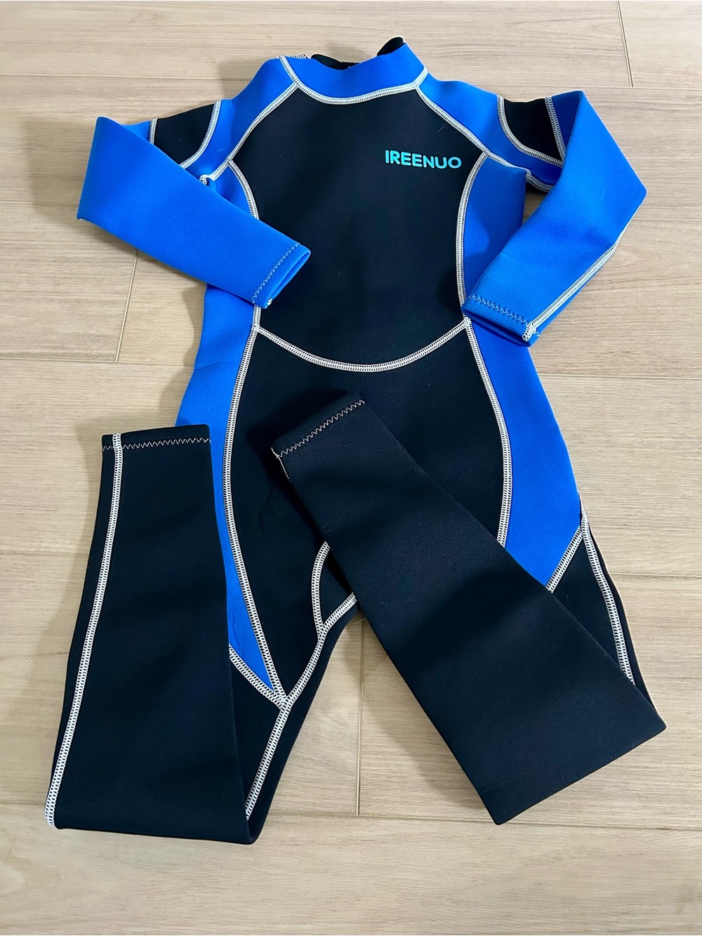 NWT IREENUO Kids’ Wetsuit